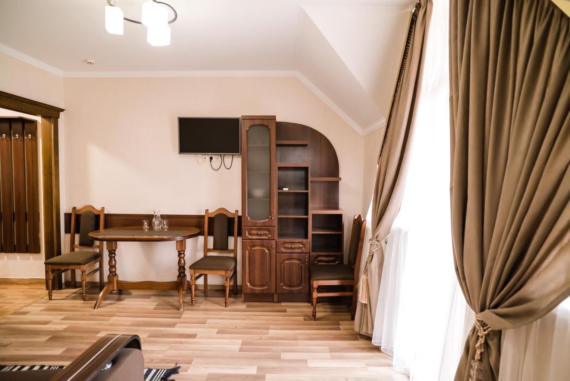 Вікторія Hotel Polyana  Exterior photo
